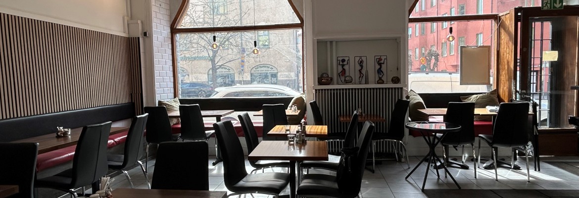 Restaurang & Bar med Sushi & Poke Bowl i Stockholm – Råsundavägen bild 1