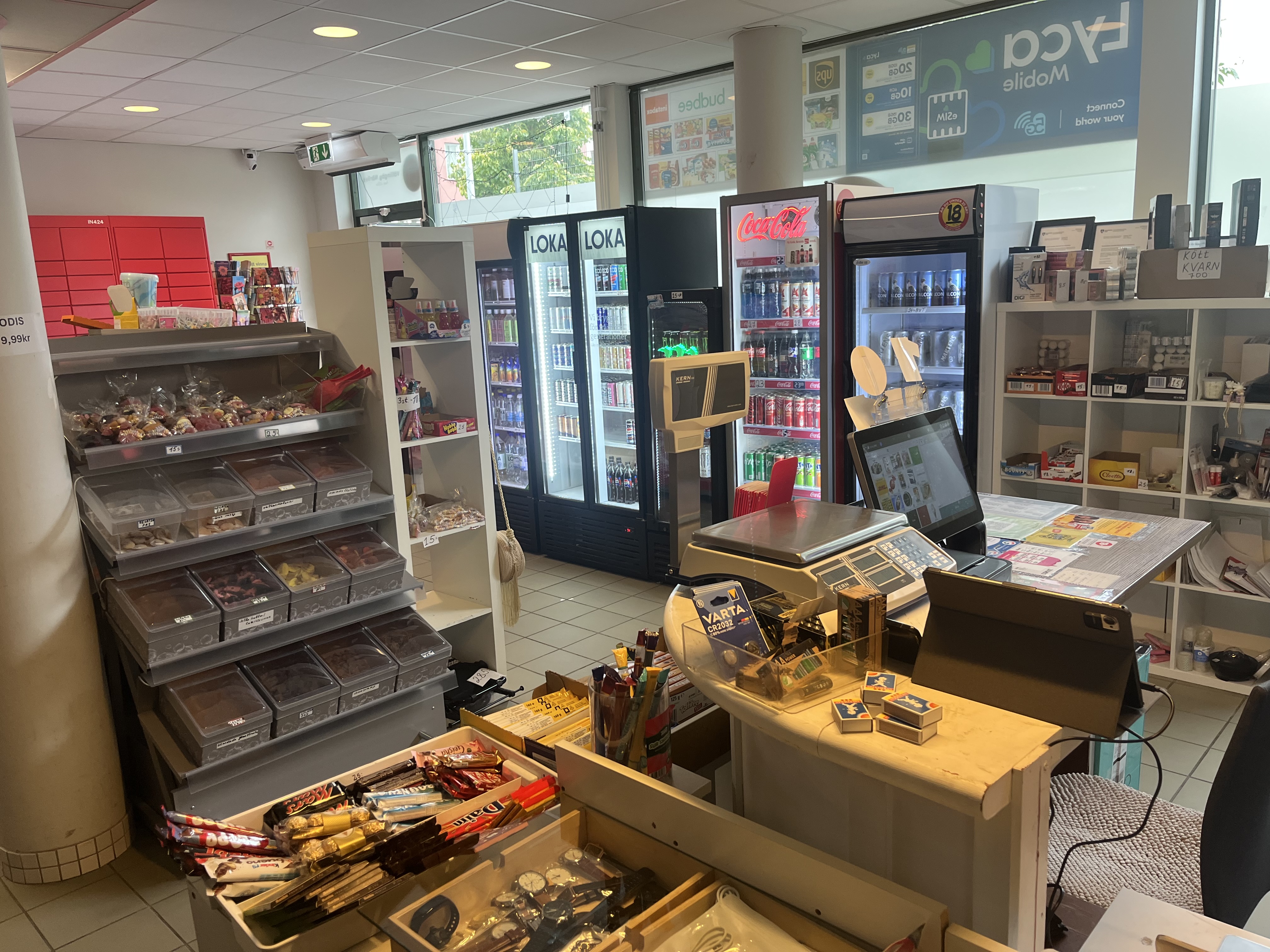 Närbutik med lager i Vällingby, Stockholm – 90 kvm bild 1